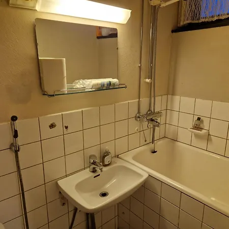 Riverside, Economy A 2