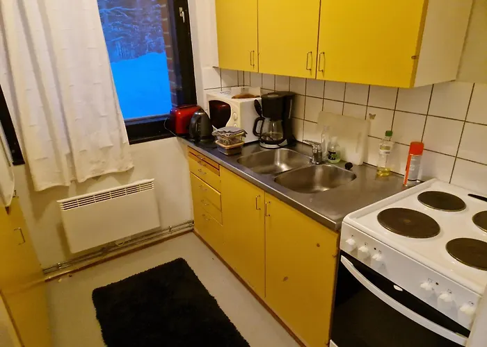 Riverside, Economy A 2 *